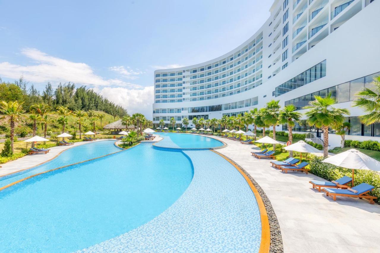 Selectum Noa Resort Cam Ranh Exterior photo