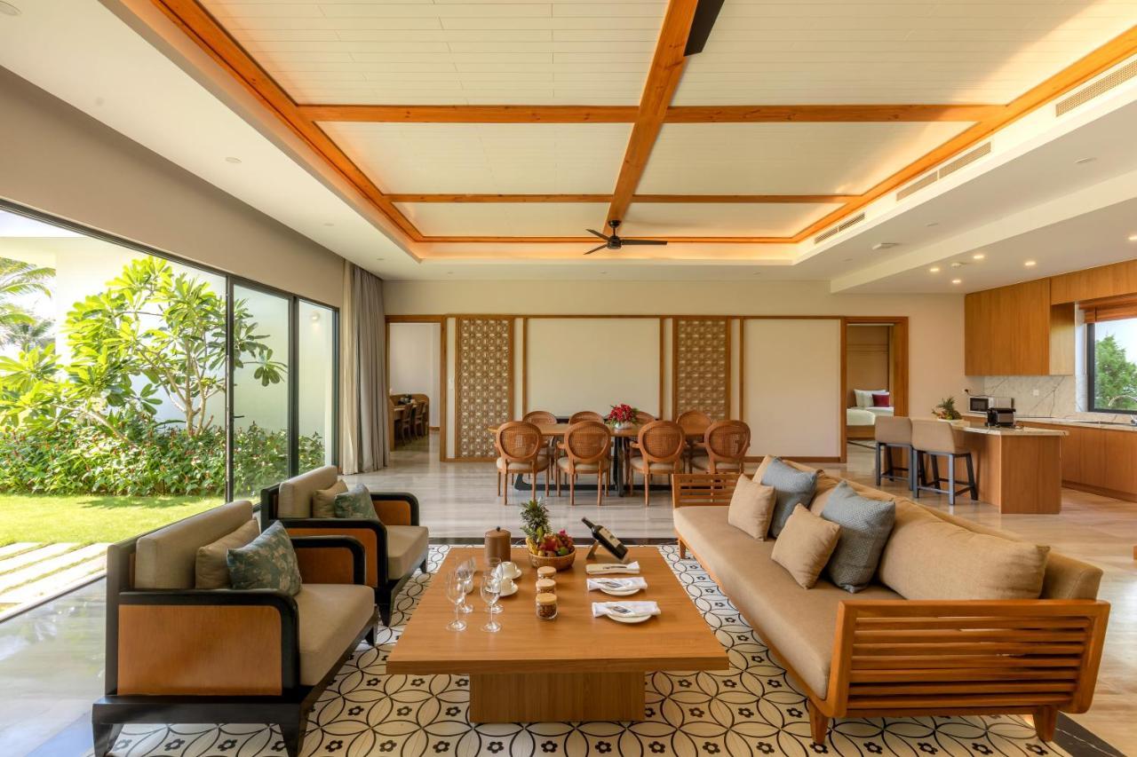 Selectum Noa Resort Cam Ranh Exterior photo