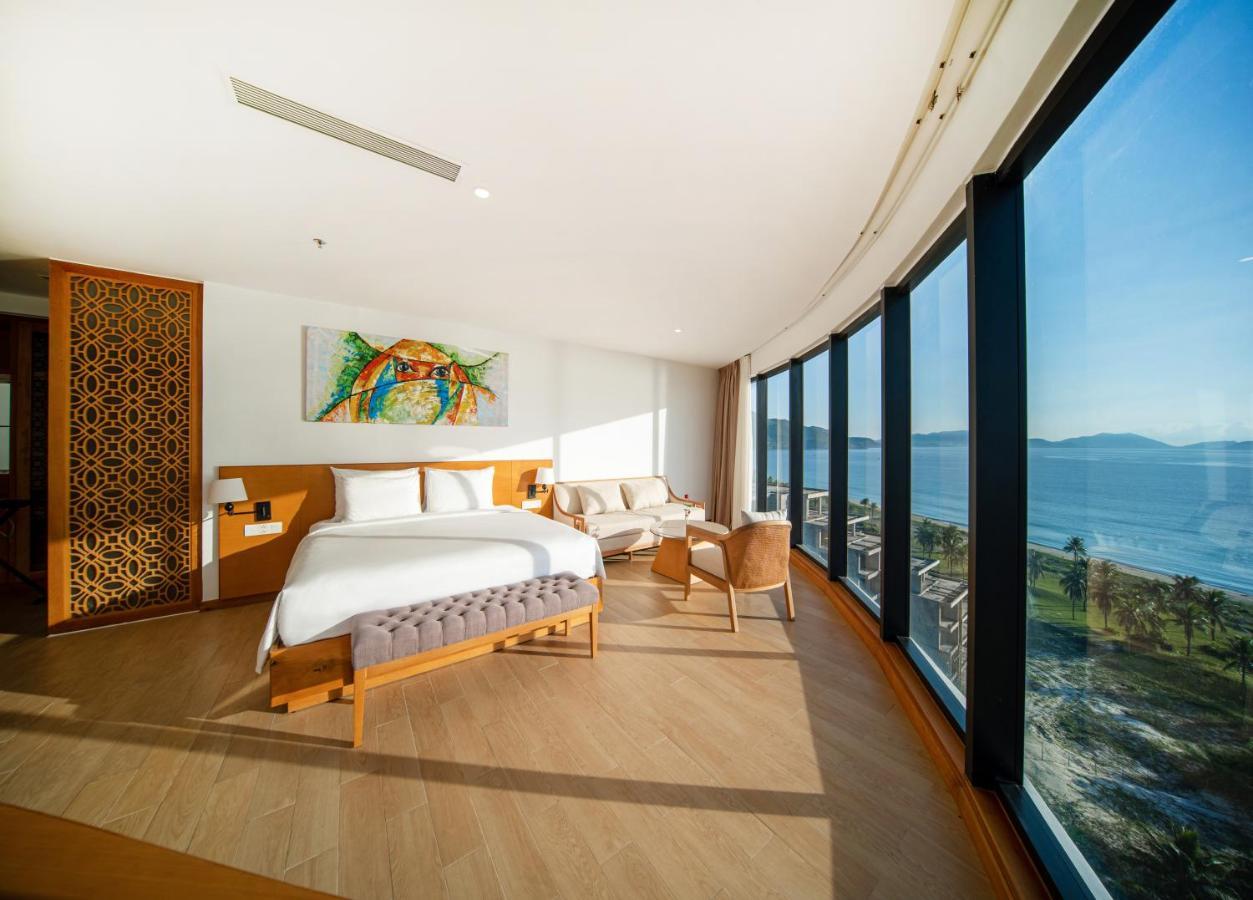 Selectum Noa Resort Cam Ranh Exterior photo