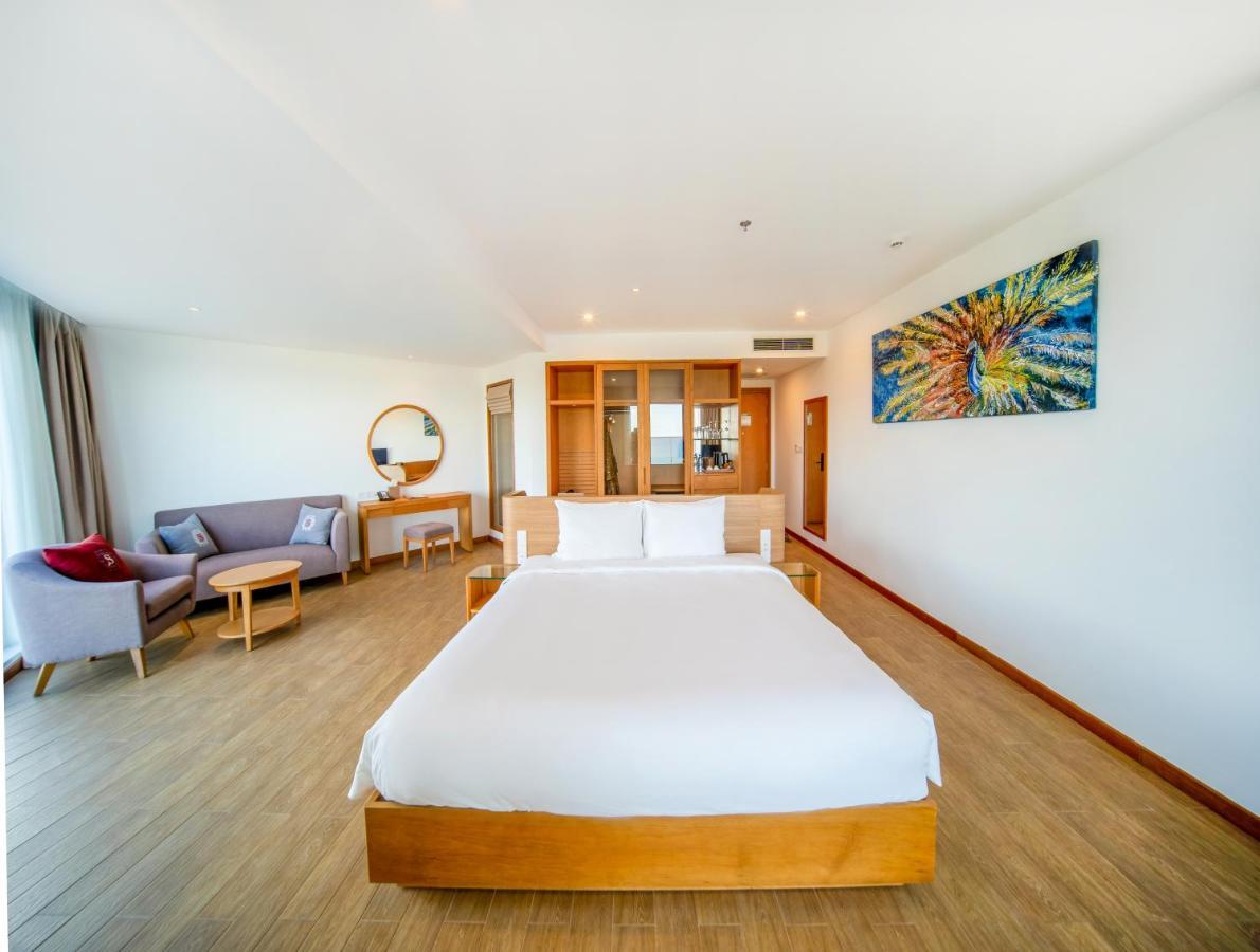 Selectum Noa Resort Cam Ranh Exterior photo